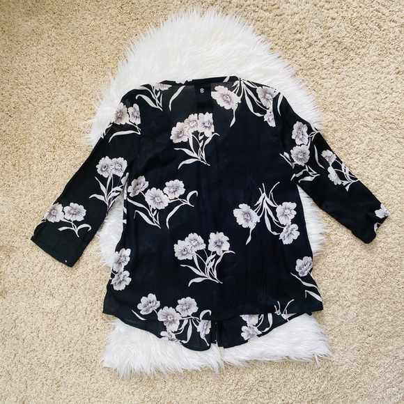 {Volcom} Slipnslide Floral Boho Blouse in Black - Women’s XS - Picture 4 of 6